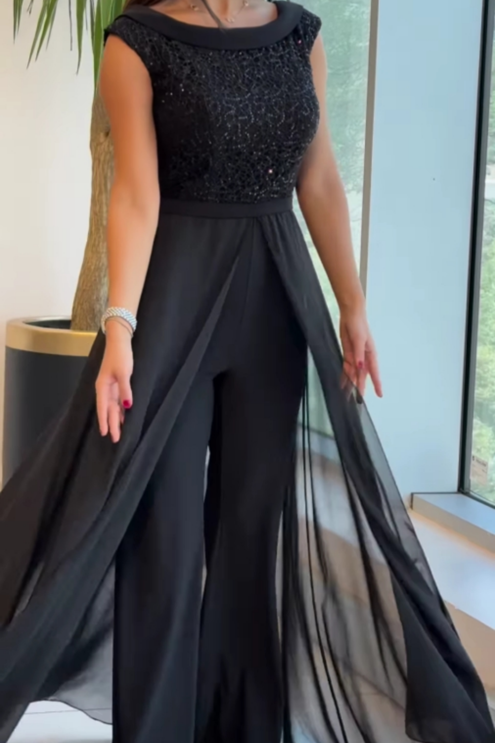 HALLIE™|TUTA ELEGANTE SENZA MANICHE