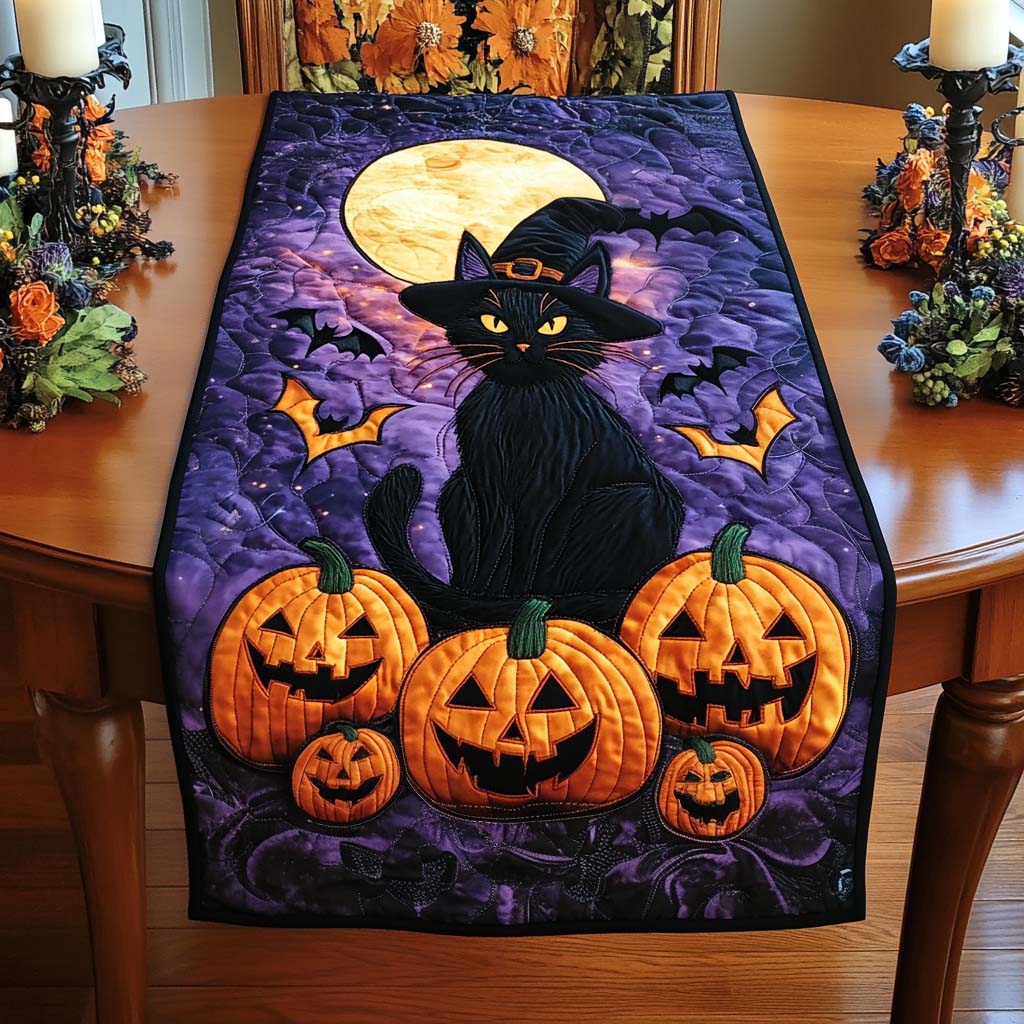 Camino de Mesa Acolchado de Gato Negro y Calabazas