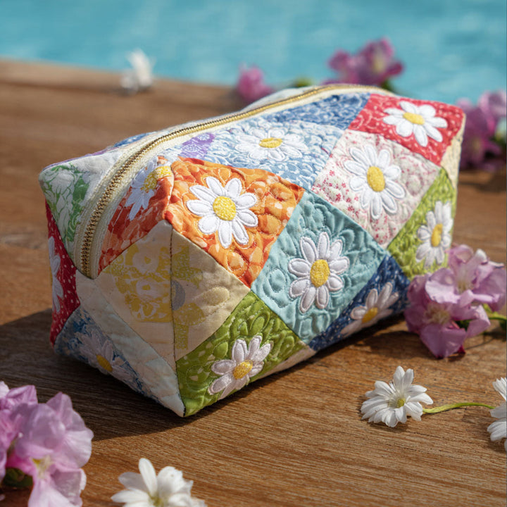 Bolsa de Maquillaje Acolchada Bloomy Charm