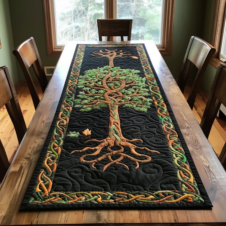 Caminito de Mesa Acolchado con Diseño de Nudos Celtas