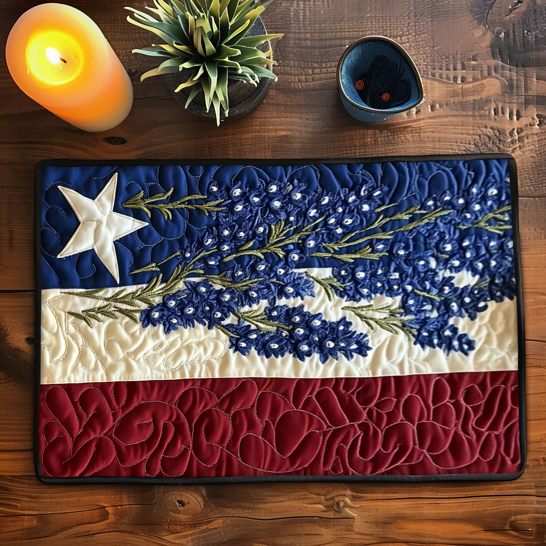 Mantelito Acolchado con Diseño de Banderas