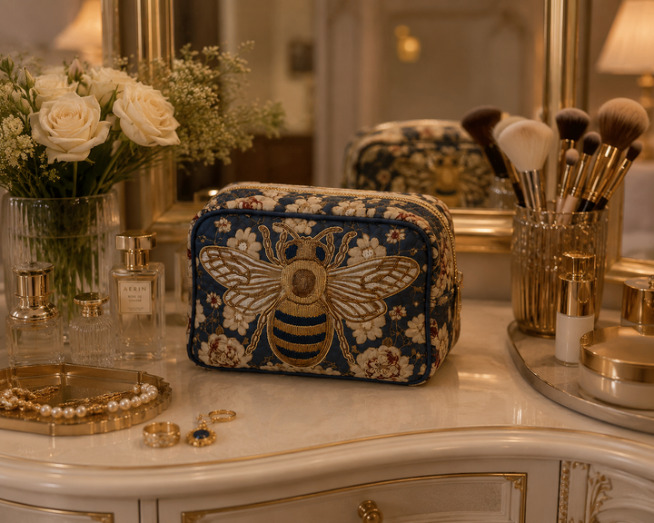 Bolso de Maquillaje Acolchado con Encanto de Abeja