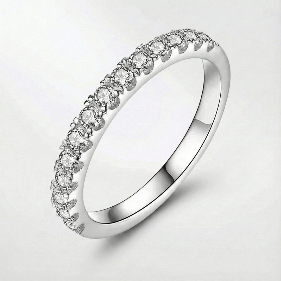 Anello nuziale con moissanite